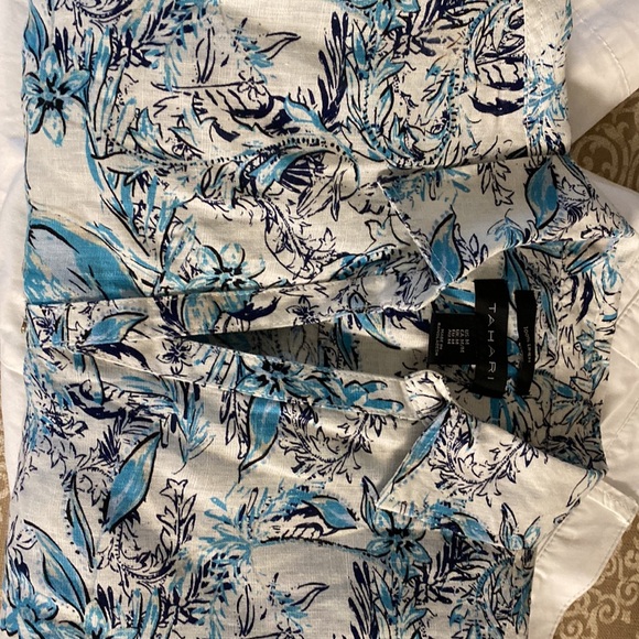 Tahari Linen Blouse Button Front L/S. Medium - Picture 8 of 8